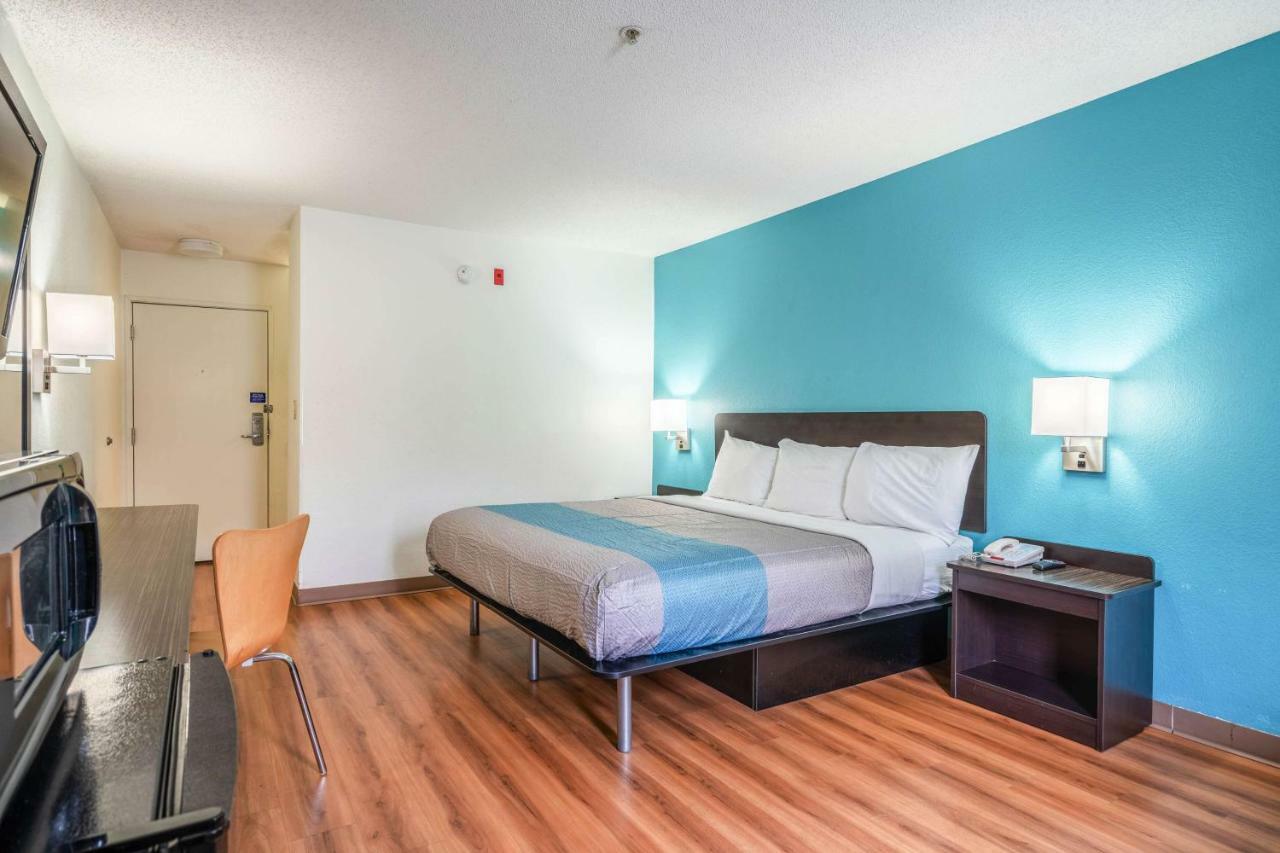 6-rocky Mount, Nc Hotel 2*