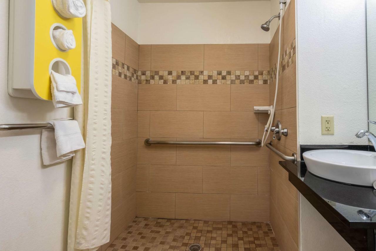 Hotel 6-rocky Mount, Nc